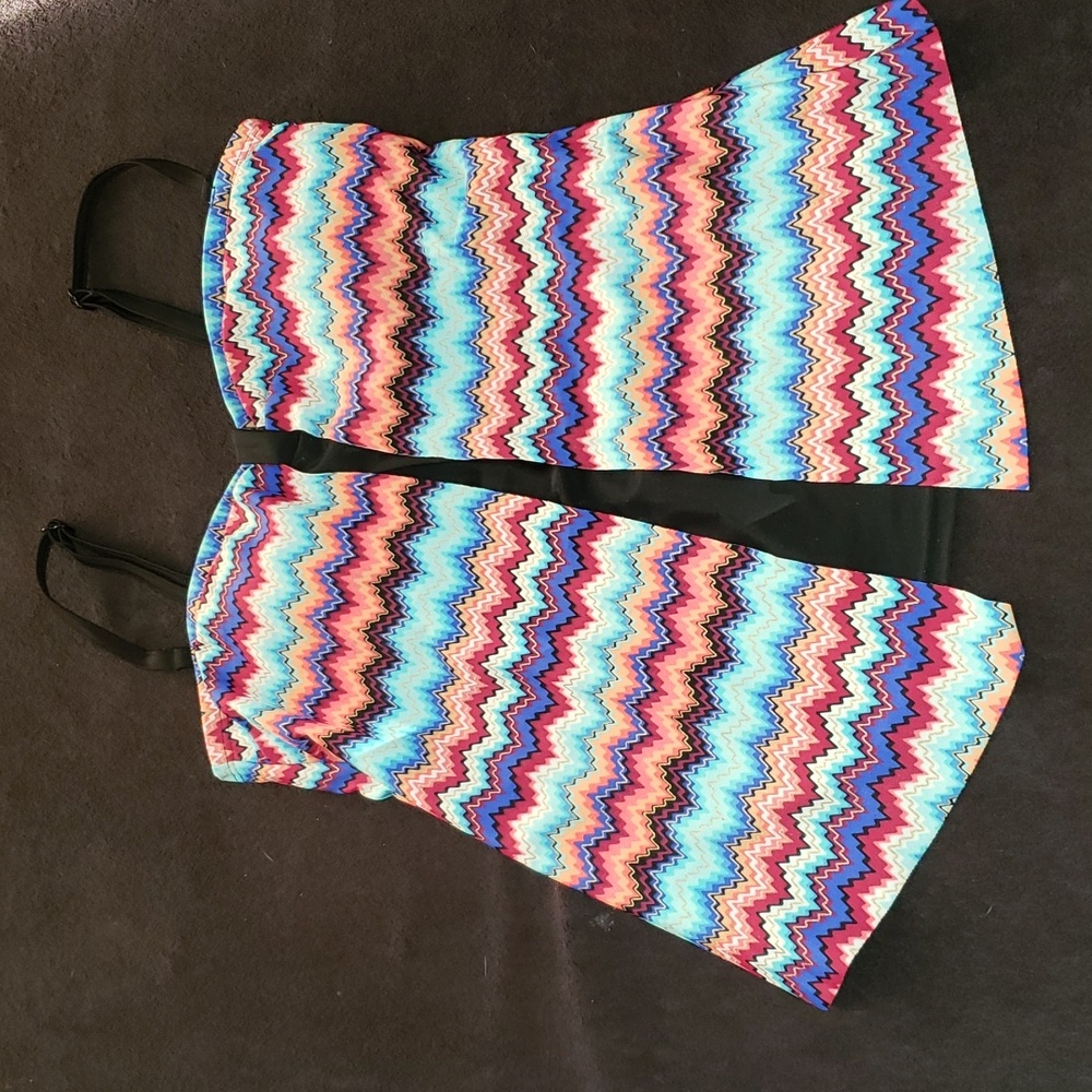 Croft & Borrow Swimsuit Top Size 6